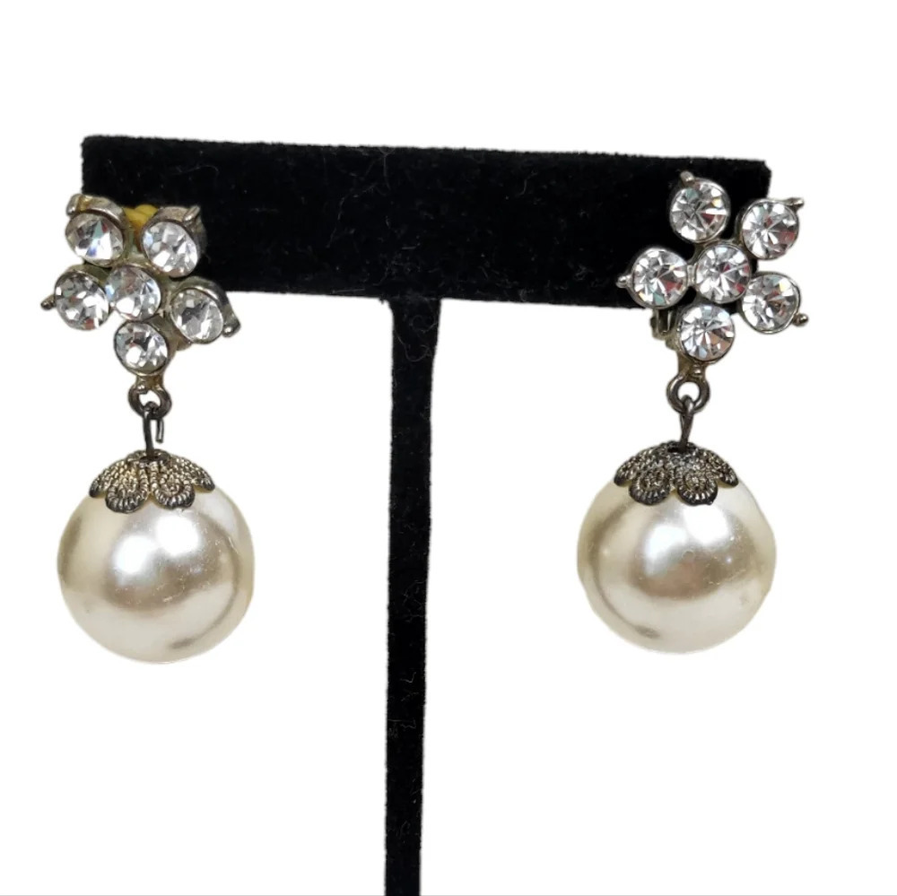 Flower Clear Crystal Clip On Drop Faux Pearl Earrings